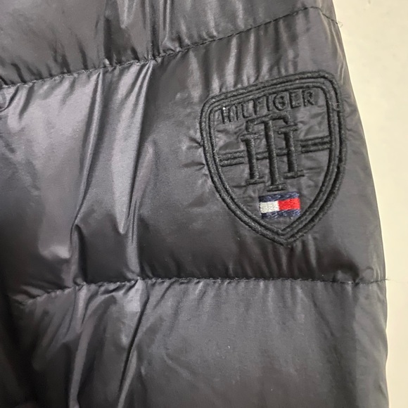 Tommy Hilfiger Puffer Jacket - Picture 5 of 7